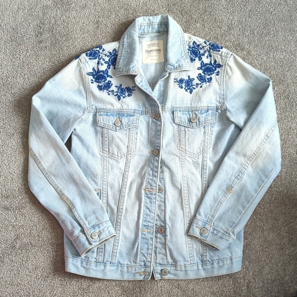 BLUENOTES boyfriend fit light blue embroidered denim jacket oversized XS - Picture 1 of 10